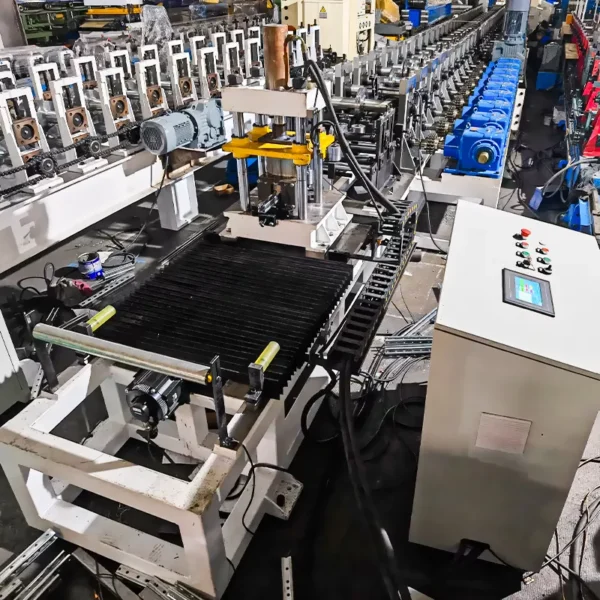 Solar mounting strut channel roll forming machine - Imagen 3