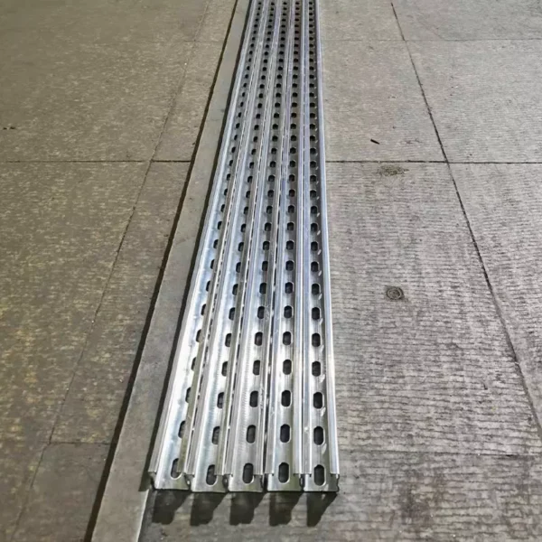 Solar mounting strut channel roll forming machine - Imagen 6