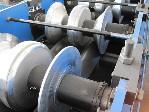 Two waves highway guardrail machine - Imagen 4