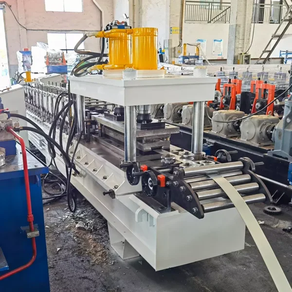 Máquina formadora de rollos de riel DIN