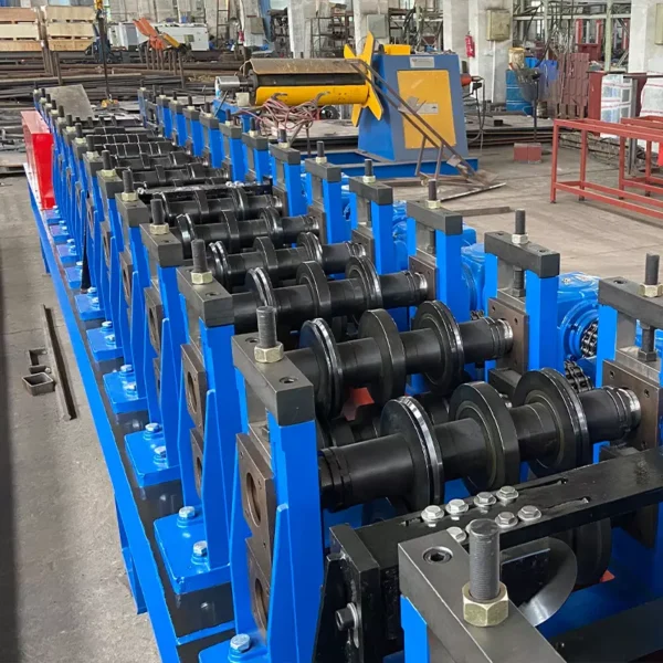 Máquina Perfiladora de Estantería de Palés