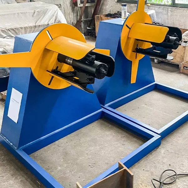 Máquina perfiladora de vigas escalonadas